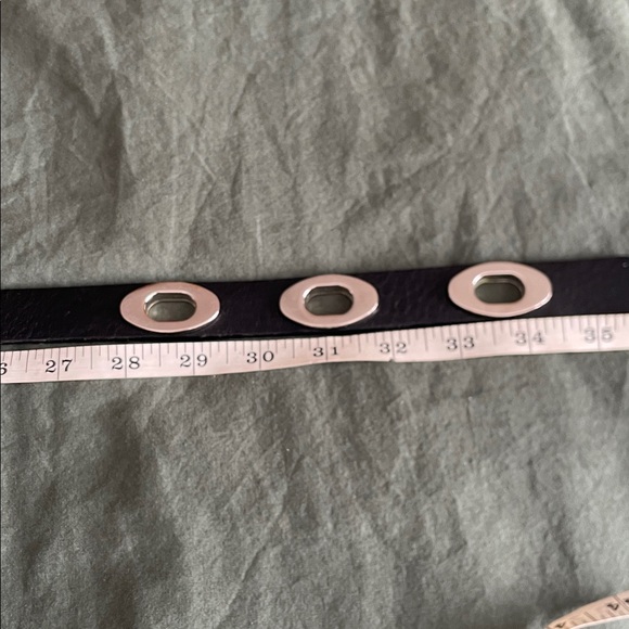 Vintage Tristan Leather Belt with Turnlock Detail - Picture 4 of 5